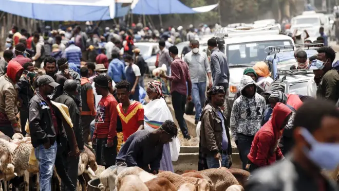 Uummata Itoophiyaa magaalaa Finfinneetti ayyaanaaf gabaa ba'an