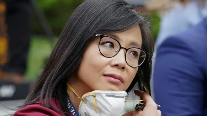 特朗普遭質疑，怒懟華裔女記者：你去問中國