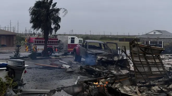 颶風哈維衝擊德克薩斯州的一個地方造成的災害現場。