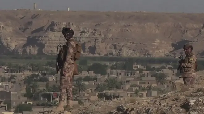 په منځ کې راګېر، د ایران او امریکا ترمنځ د اړیکو خرابوالي اعراق سم ایسار کړی دی. له سیمې یو ځانګړی رپوټ درته لرو.