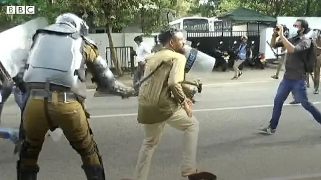 අන්තරේ කැඳවුම්කරු ඇතුළු කිහිපදෙනෙකු අත්අඩංගුවට.