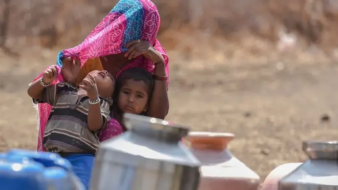 પ્રતીકાત્મક તસવીર