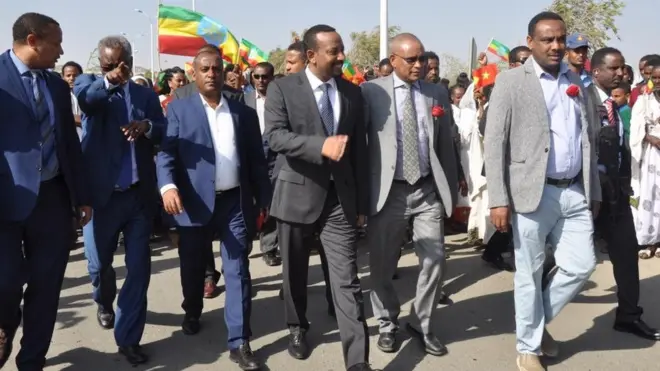 ዶክተር ኣብዪ፡ ኣብ መቐለ መዕርፎ ነፈርቲ ኣሉላ ኣባነጋ