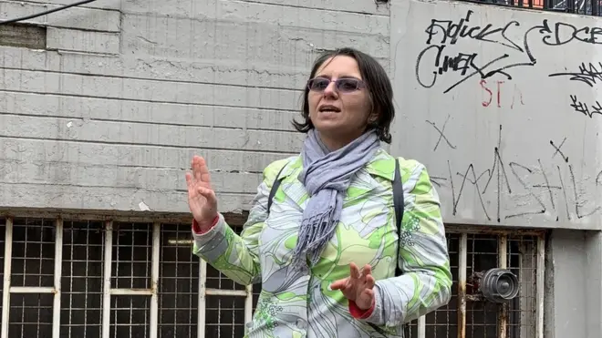 Ljiljana Radošević je istoričarka umetnosti, sa željom da jednog dana postane i turistički vodič u Srbiji