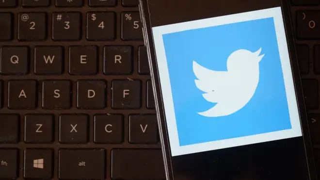 Эмблема "Твиттера"