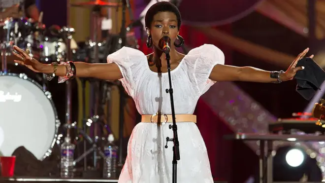 Girl wey dey wear puff puff gown