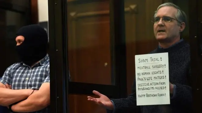 Whelan calificó al juicio de farsa.