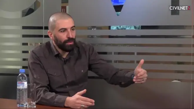 Tigran Varag Civilnet internet vasitəsilə yayımlanan CivilNet televiziya kanalının aparıcısı Tatul Hakopyana danışıb.