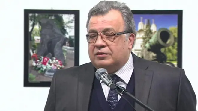 أندريه كارلوف