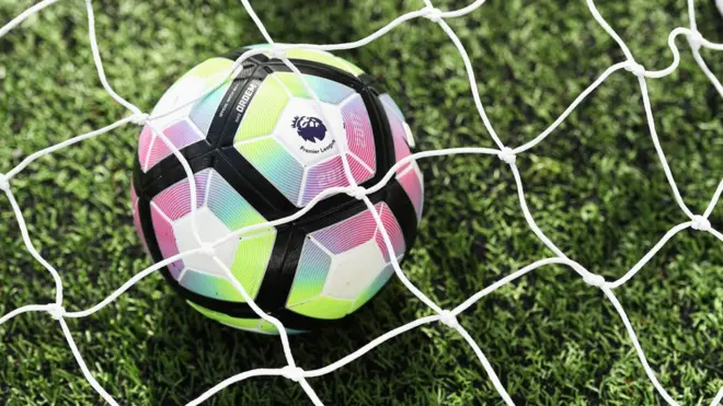 Белорусские соцсети возвели скандал с юными футболистами в разряд идеологически важного