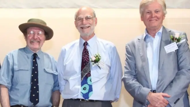 Jeffrey Hall, Michael Rosbash and Michael Young don win di highest award for science.