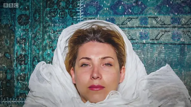 ایران میں عورت کیلئے حجاب اتارنا جرم ہے