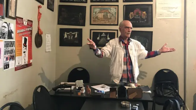 Varlam Nikoladze Heydər Əliyev adına Tbilisi Dövlət Azərbaycan Dram Teatrının keçmiş bədii rəhbəri