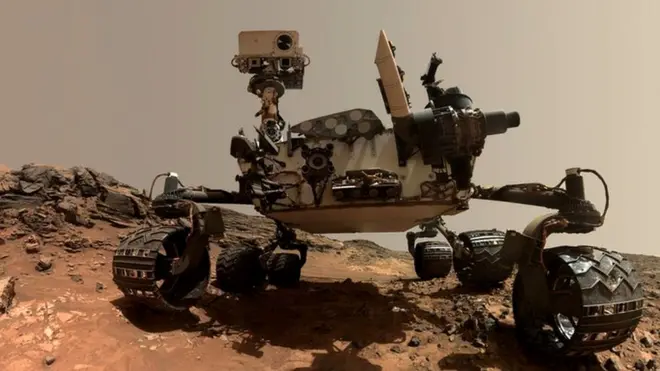 Curiosity rover selfie