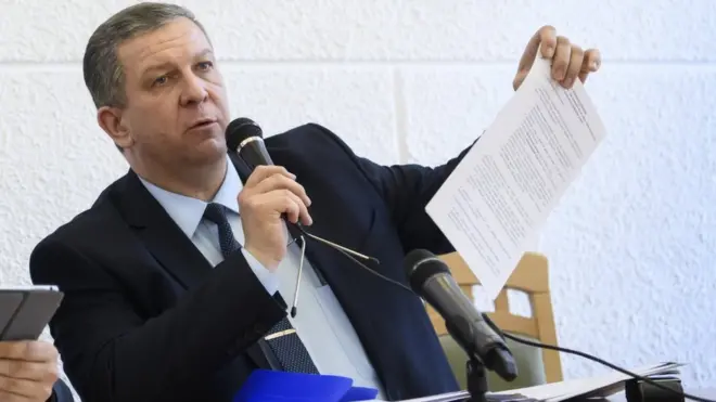 Андрій Рева каже, що роботодавці змушені дещо підвищувати платню, щоб утримати працівників від трудової еміграції