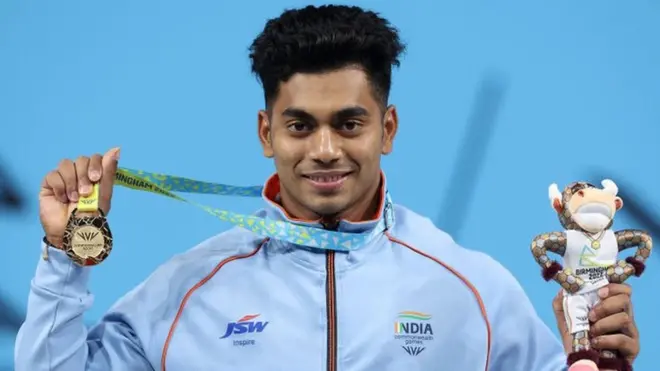 वेटलिफ़्टर अचिंत शेउली