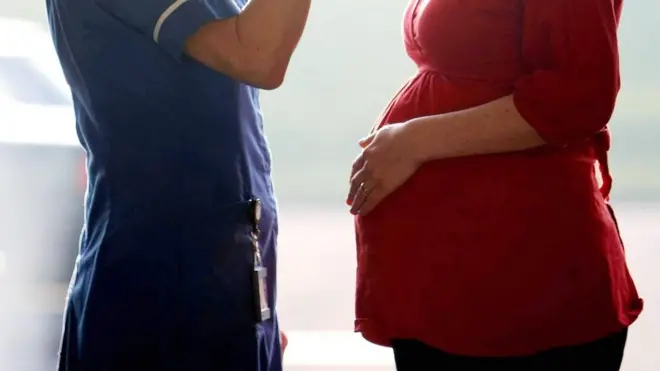 Hamile kadın ve ebe