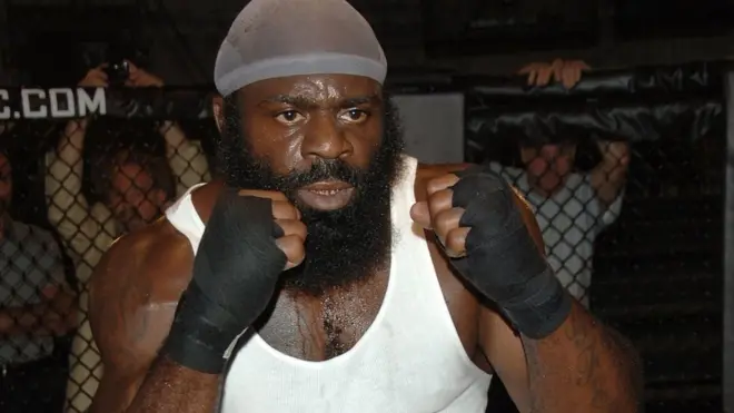 Kimbo Slice saltó a la fama por sus peleas callejeras en Youtube
