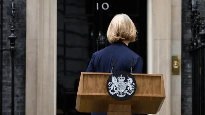 Perdana Menteri Liz Truss mengundurkan diri setelah gejolak politik dan ekonomi melanda pemerintahannya.