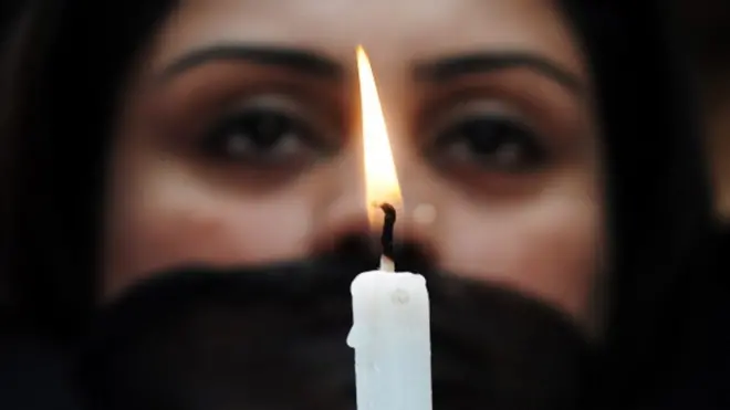 બળાત્કારની ફરિયાદોનો આંકડો વર્ષ 2015માં 34,651 પર પહોંચી ગયો હતો જે સતત વધી રહ્યો છે