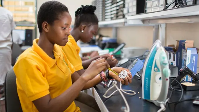 Cours pratique en électricité dans une école professionnelle au Ghana. ( Photo d'illustration)