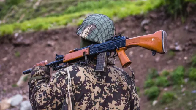 सुरक्षाकर्मी