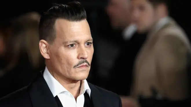 Des fans de Harry Potter se sont indignés du maintien de Johnny Depp dans le rôle du méchant Gellert Grindelwald
