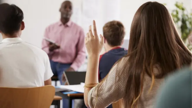 File pic of children in class