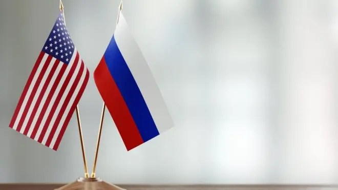 የአሜሪካ እና ሩሲያ ባንዲራ