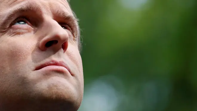 马克龙备受幸运的眷顾。他将引领法国驶向未知时代吗？