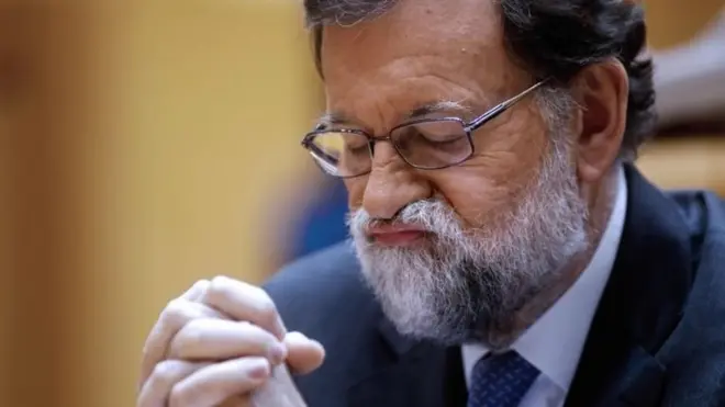 Прем'єр Іспанії Маріано Рахой на засіданні верхньої палати сенату