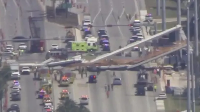 Обрушившийся мост