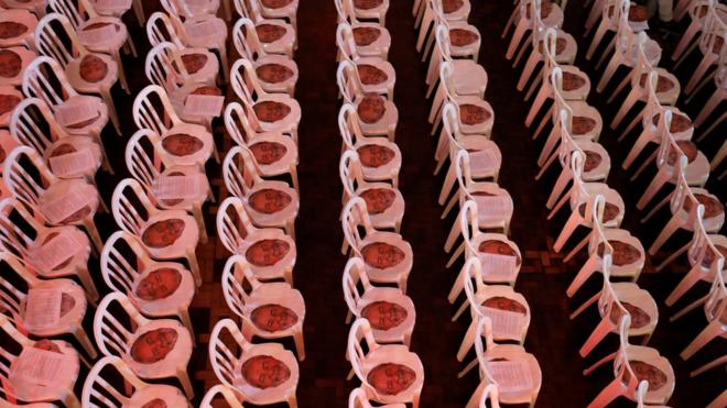 Máscaras do ex-presidente Lulajogo eletronico lotofacilcongresso do PT