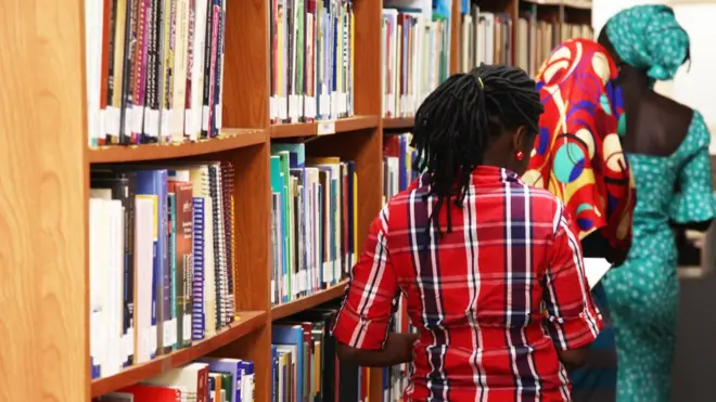 Parent and school children don chook mouth to beg teachers and di government.