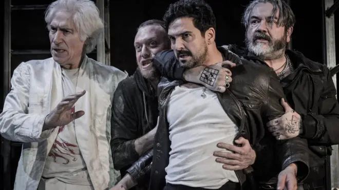 Джек Клафф в роли Сатина, Джейкоб Бансер - Кривой Зоб, Дуг Рао - Васька Пепел и Марк Джекс - Бубнов