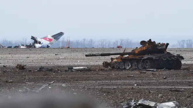 За время конфликта погибли уже более 10 000 человек