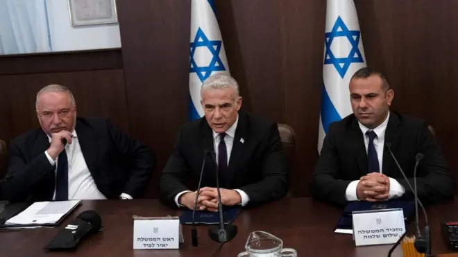 لاپید در جلسه کابینه: اسرائیل بیکار نخواهد نشست تا ایران به ما حمله کند