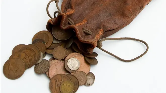 Bolsa con monedas.