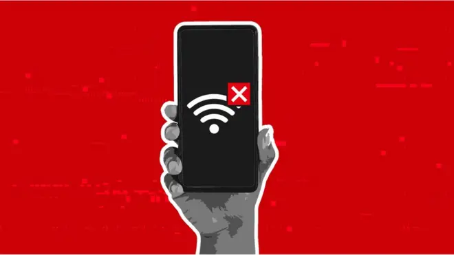 somone holding a phone