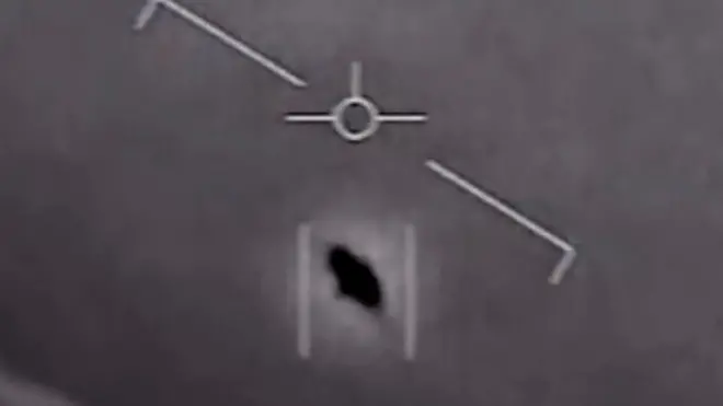 Кадр видео, снятого пилотами ВМФ США