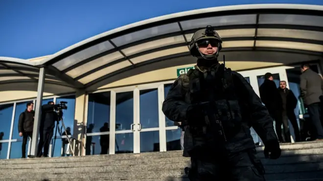 İstanbul'da ilk darbe girişimi davası için geniş güvenlik önlemleri alındı.