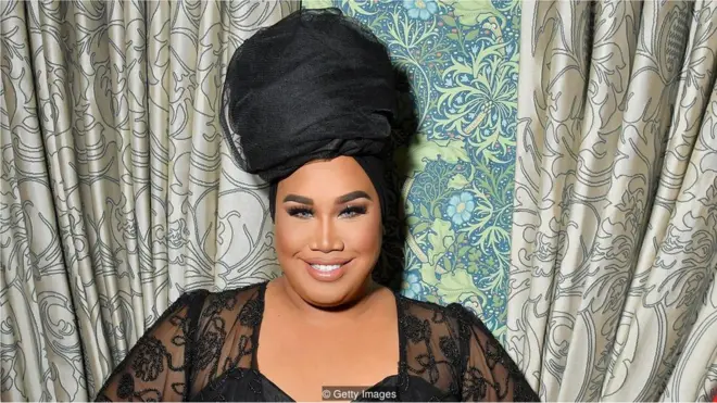 Patrick Starrr mempunyai tim yang sangat besar.