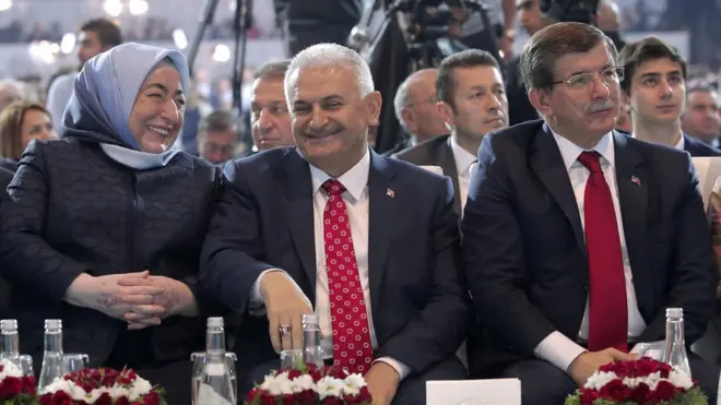 Binali Yıldırım'ın, başbakanlık koltuğunu 24 Mayıs'ta Ahmet Davutoğlu'ndan devralmasıyla dış politikada da bir kırılma yaşandı.
