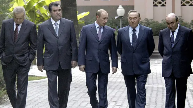 Аскар Акаев: Чындыгында соңку 30 жылда Борбордук Азияда эки лидер болду. Бири Нурсултан Назарбаев, экинчиси Өзбекстандын мурдагы президенти Ислам Каримов