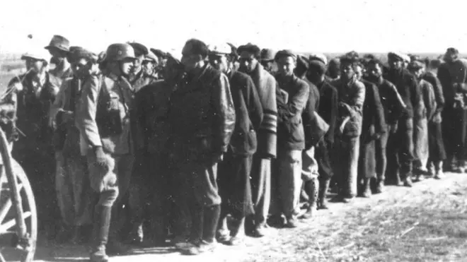 Šapčani pri povratku iz logora u Jarku