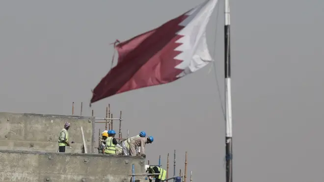 Mashaariicda dhismeyaasha ah ee dalka Qadar ayaa aad ugu tiirsan shaqaalaha ajaaniibta ah