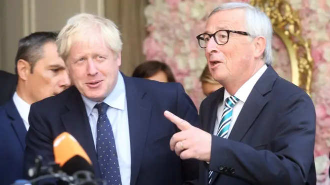 На встрече с главой Еврокомиссии Жан-Клодом Юнкером (справа) Борис Джонсон услышал все тот же пересказ единой позиции Евросоюза