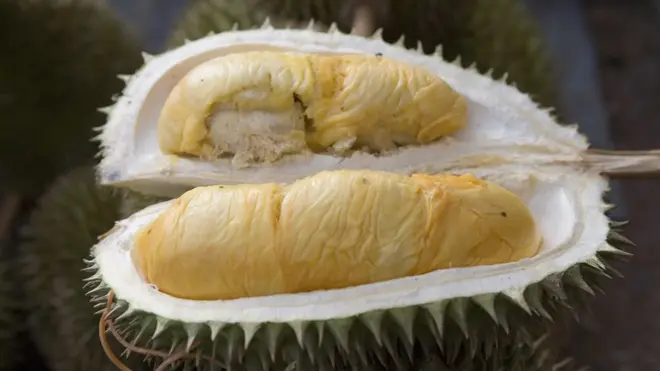 แกนกลางในผลทุเรียนที่กินไม่ได้ สามารถนำมาผลิตเป็นตัวเก็บประจุยิ่งยวด (Ultracapacitor)