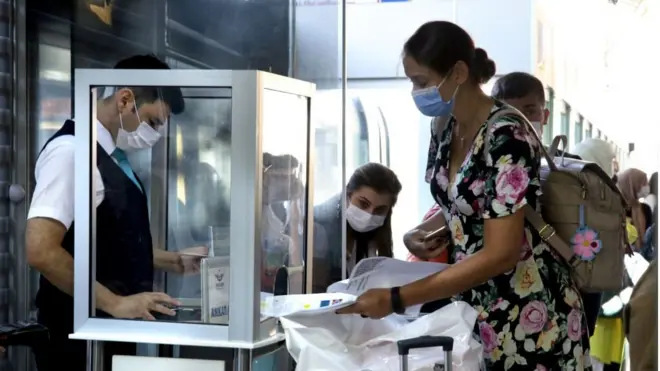 Konya Tren İstasyonu'nda zorunlu PCR testi uygulaması yapılıyordu.