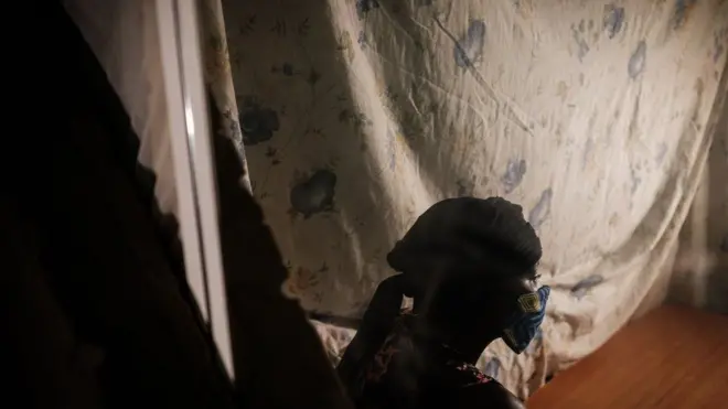 ኣብ ኬንያ ብዙሓት ኣብ ድኽነት ዝነብራ ኣዴታት ደቀን ይሸጣ